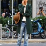 models-off-duty-street-style-milan-fashion-week-spring-summer-2013-boyfriend-jeans-coat-hat3
